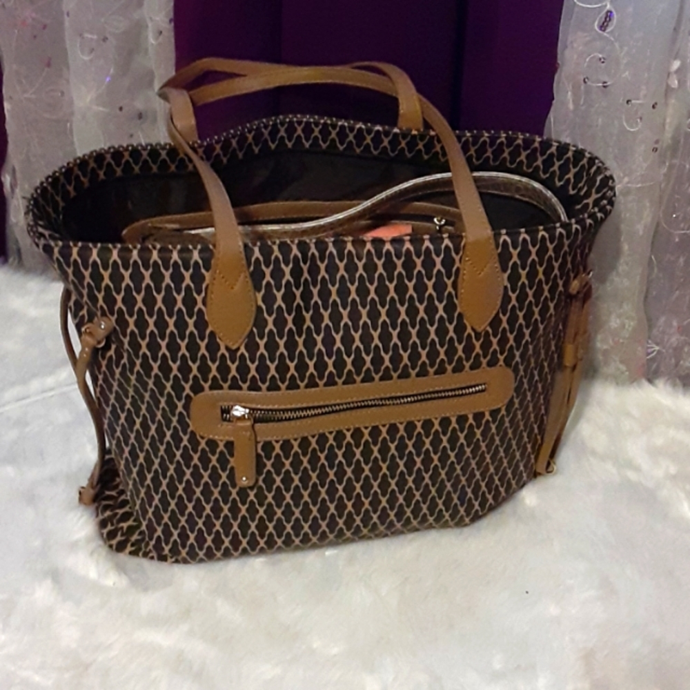 Geometric Print Electronics Bag - image 2